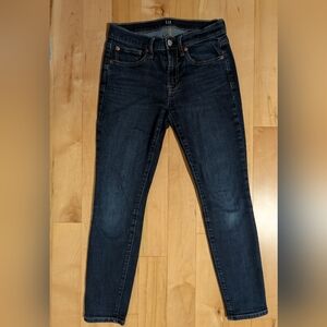 GAP Women's Skinny Jeans - Dark Blue Size 2/26 Petite, Stretch. EUC